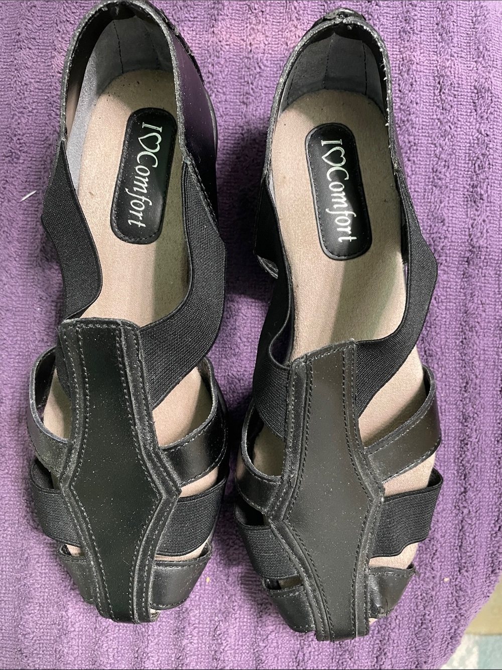 Women's Black Elastic T-Strap